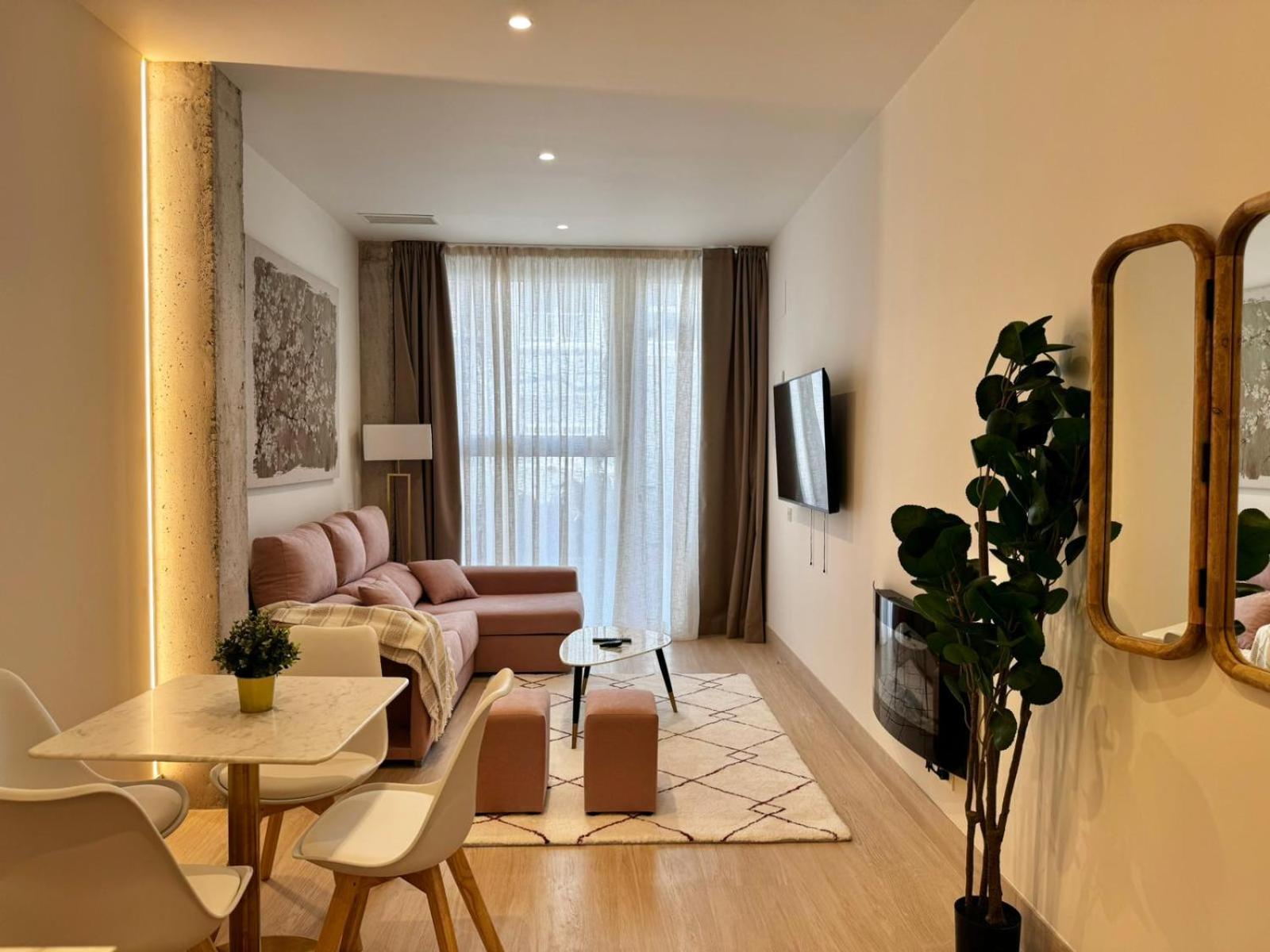 Apartamentos Orilla Del Bernabeu Madrid Luaran gambar