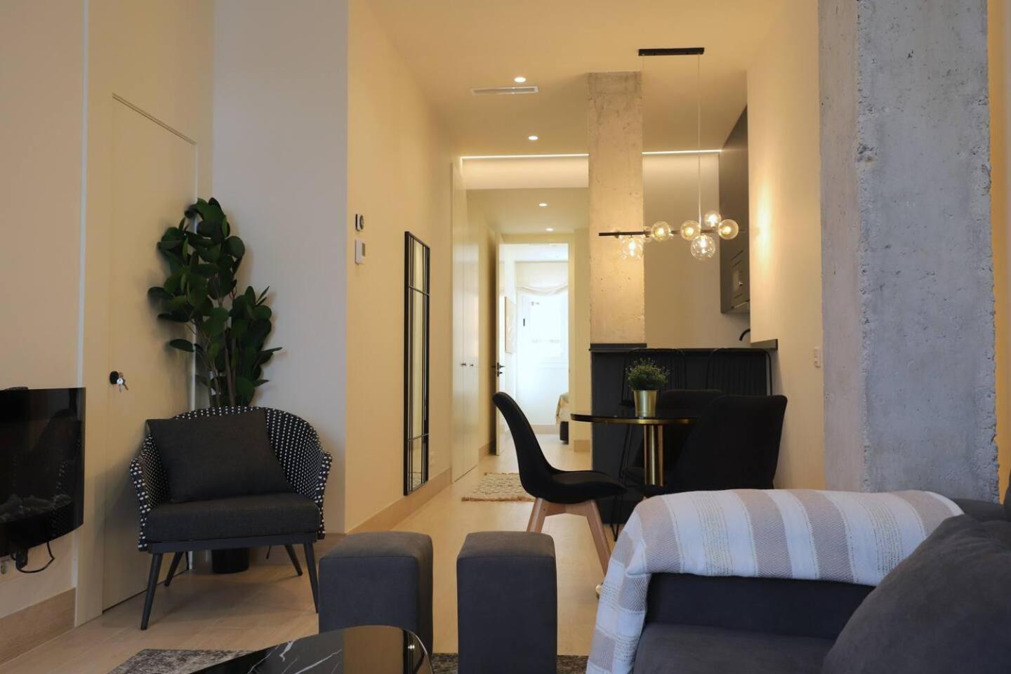 Apartamentos Orilla Del Bernabeu Madrid Luaran gambar