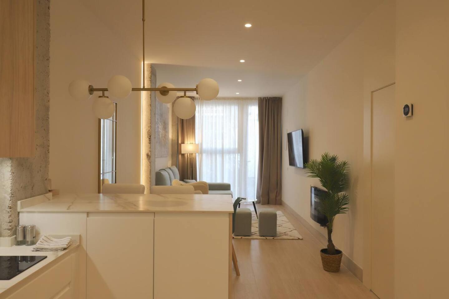 Apartamentos Orilla Del Bernabeu Madrid Luaran gambar