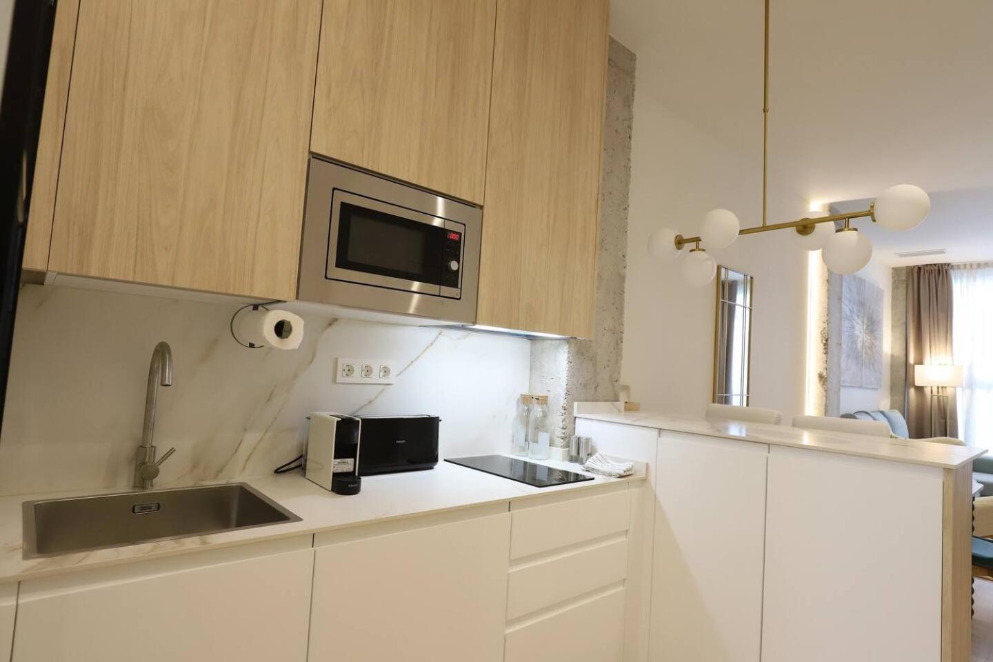 Apartamentos Orilla Del Bernabeu Madrid Luaran gambar