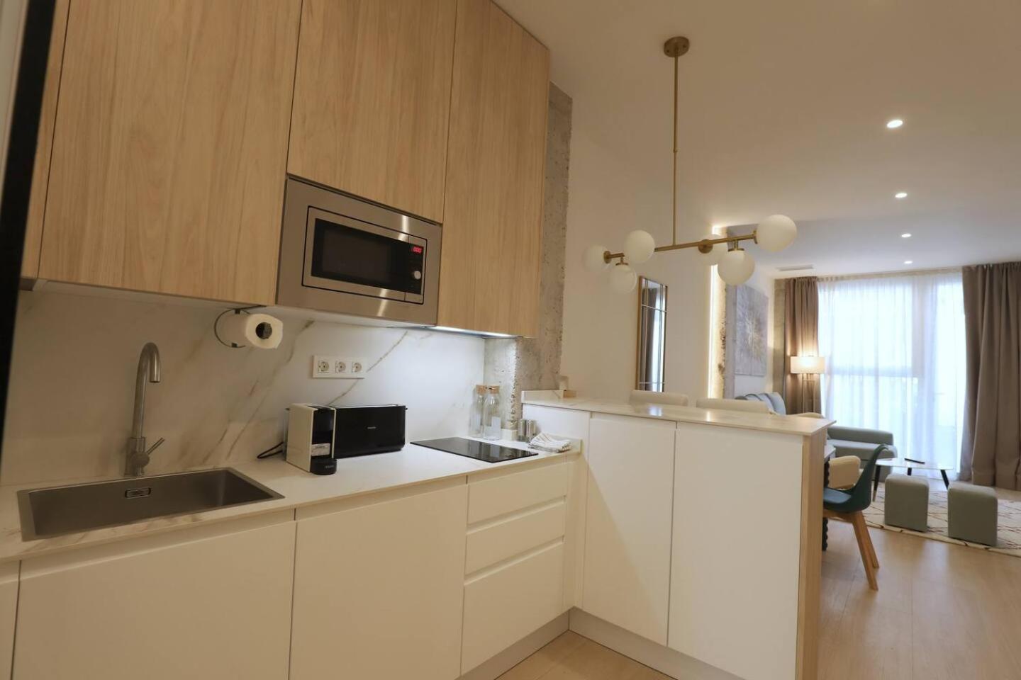 Apartamentos Orilla Del Bernabeu Madrid Luaran gambar