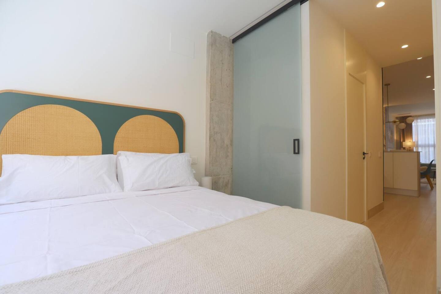 Apartamentos Orilla Del Bernabeu Madrid Luaran gambar