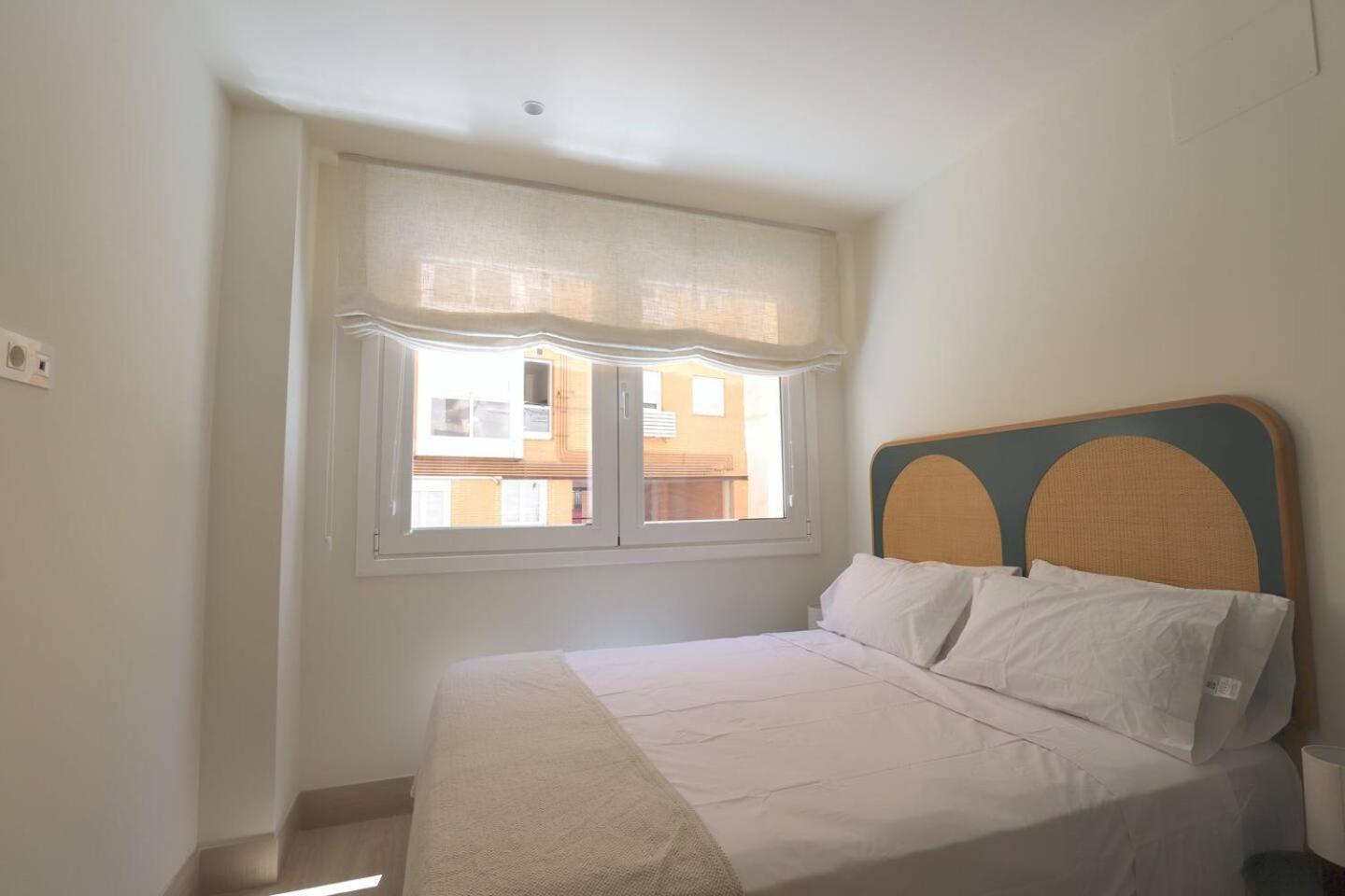 Apartamentos Orilla Del Bernabeu Madrid Luaran gambar
