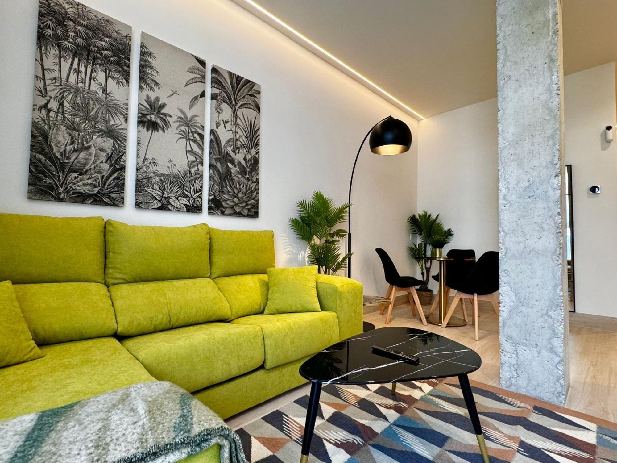 Apartamentos Orilla Del Bernabeu Madrid Luaran gambar