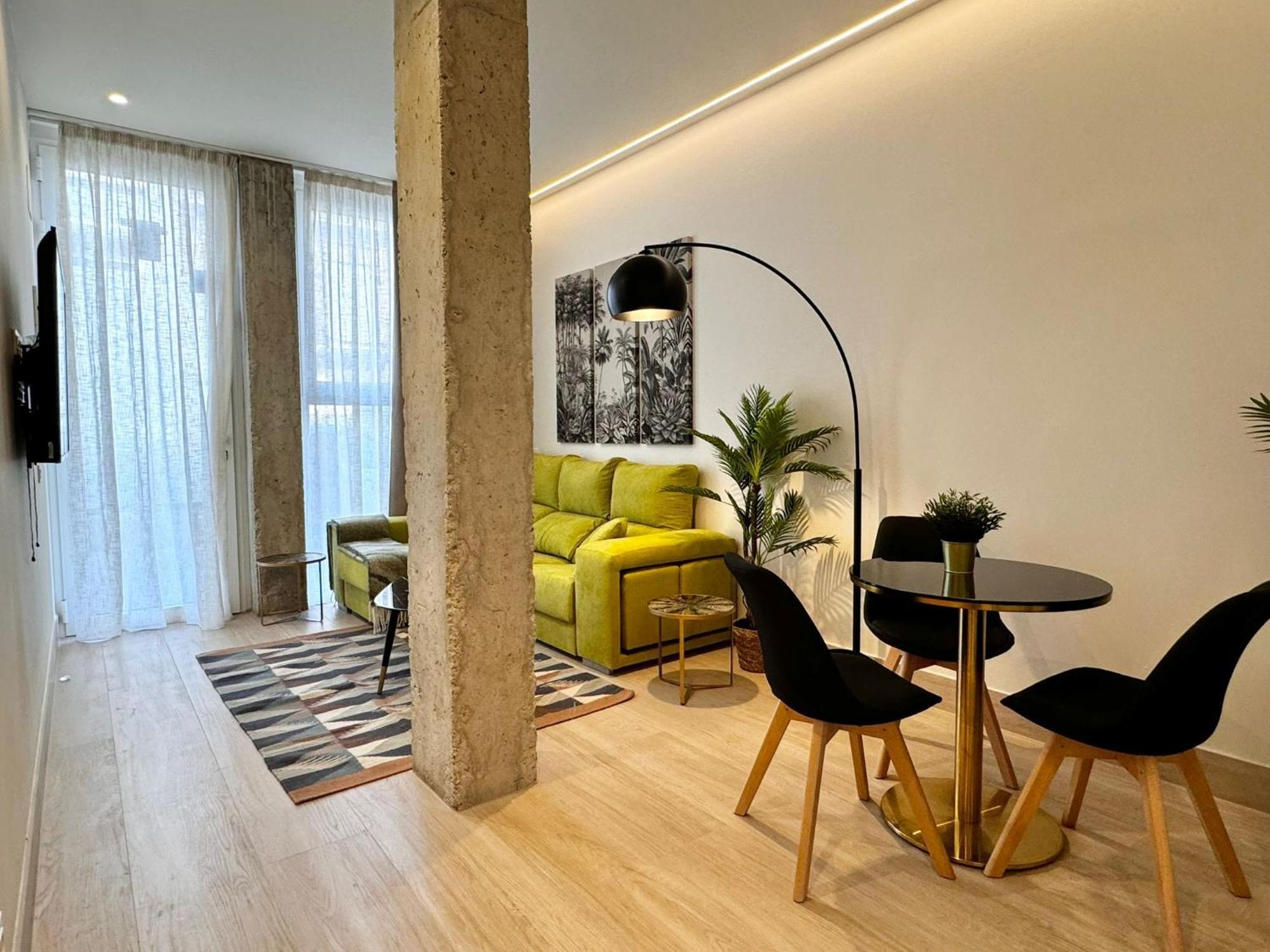 Apartamentos Orilla Del Bernabeu Madrid Luaran gambar