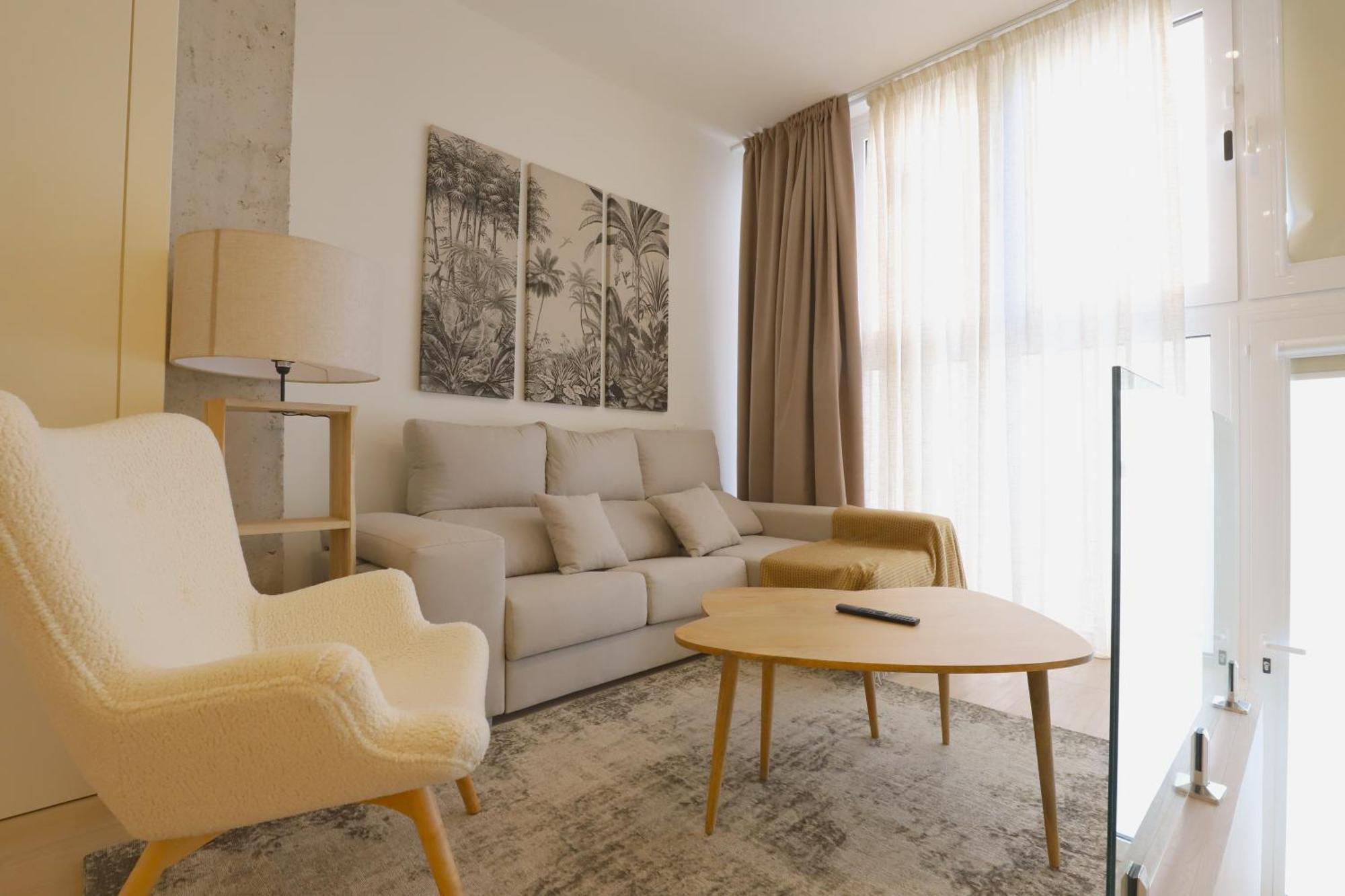 Apartamentos Orilla Del Bernabeu Madrid Luaran gambar