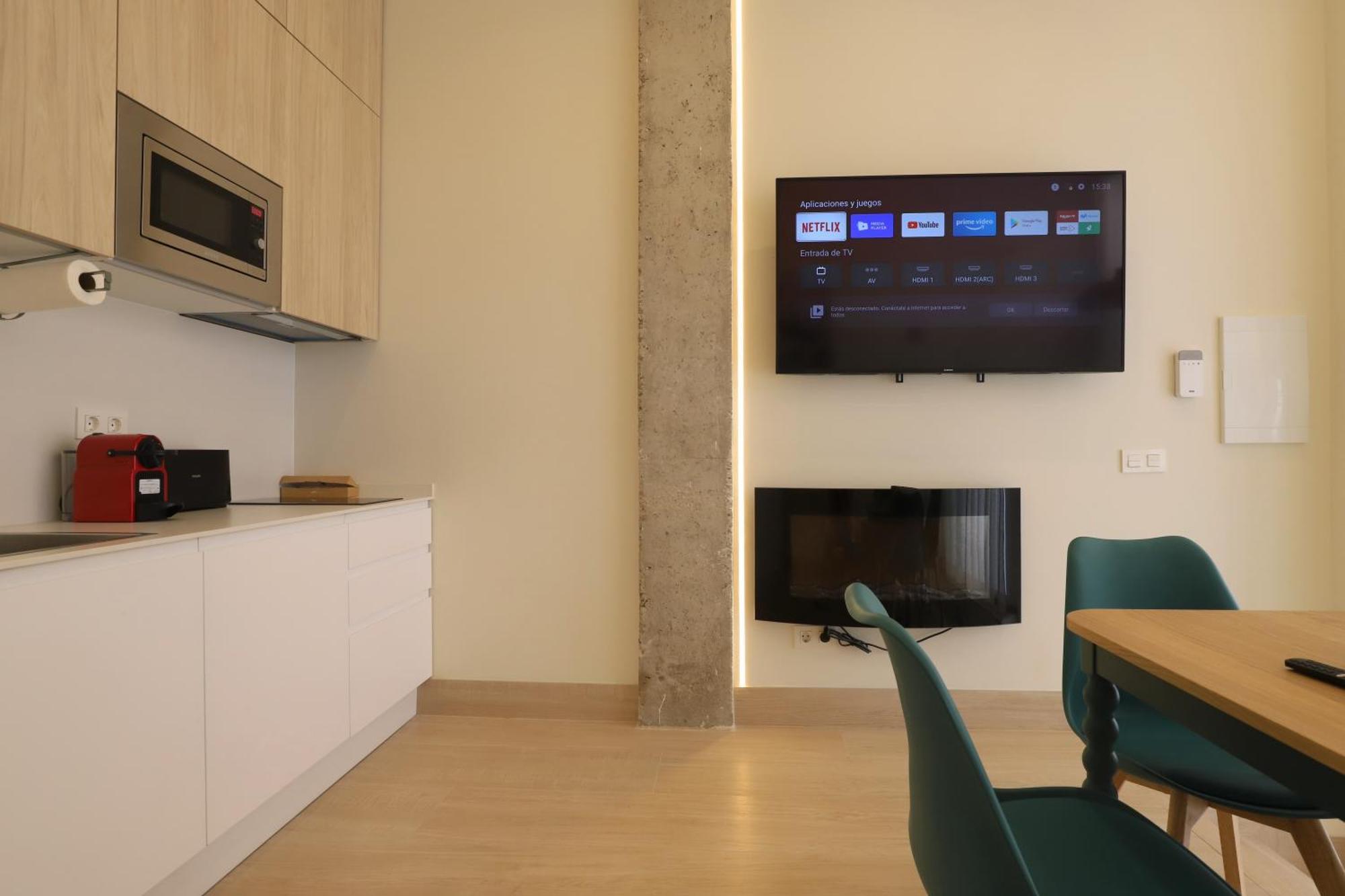 Apartamentos Orilla Del Bernabeu Madrid Luaran gambar