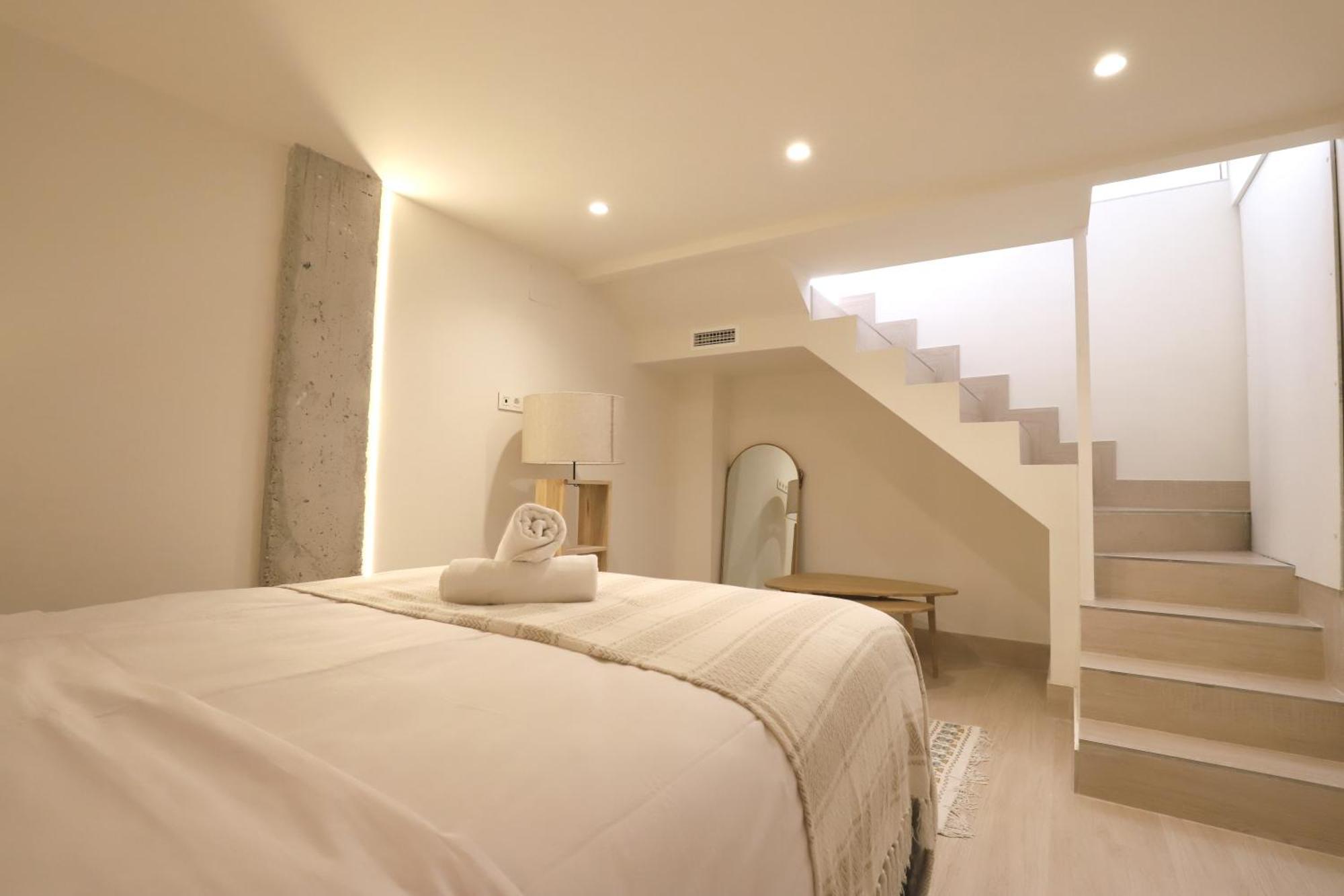 Apartamentos Orilla Del Bernabeu Madrid Luaran gambar